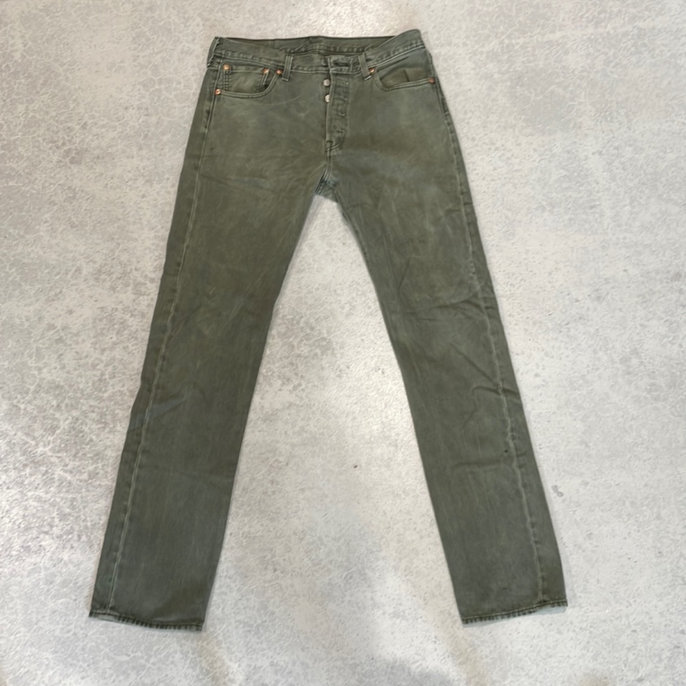 Levi’s 501 green jeans 32x36 (measures 33x34)